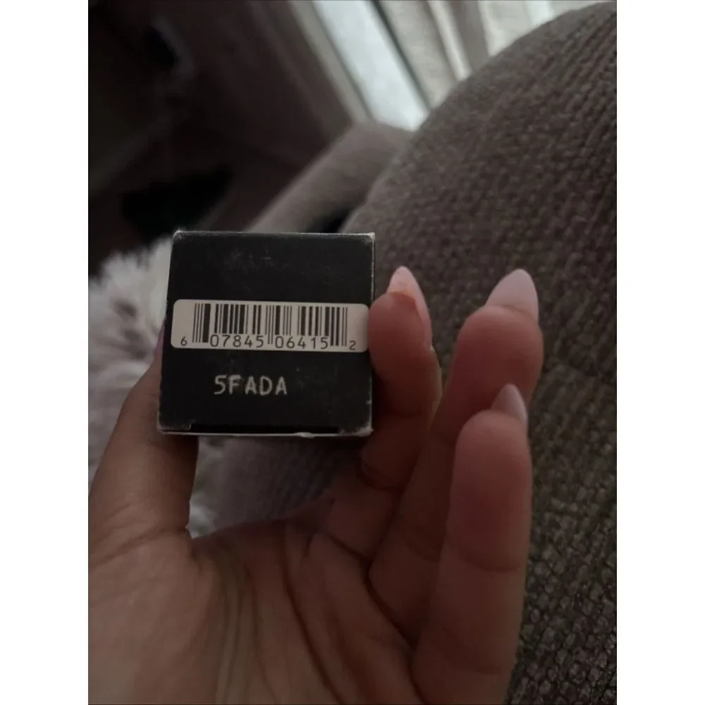 NEW Nars / Sheer Glow Foundation Benares 1.0 oz.